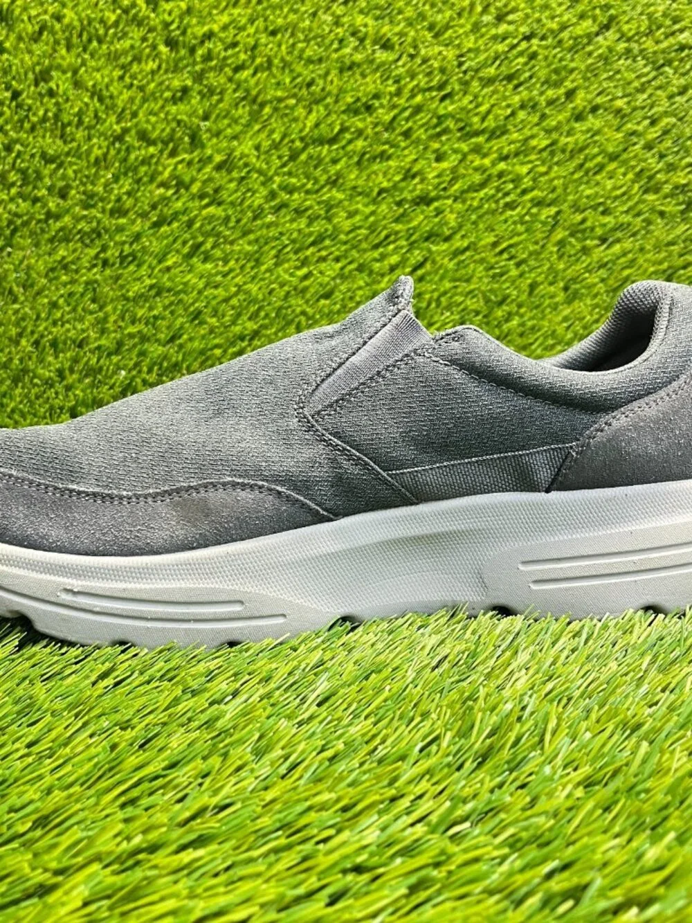 Skechers Gowalk Duro Mens Size 11.5 Gray Casual Walking Slip On‎ Shoes Sneakers